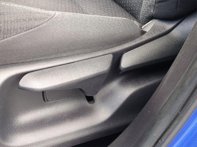 Photo of 2019 Blue Toyota C-HR