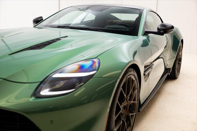 Photo of 2025 Q Iridescent Emerald Aston Martin Vanquish