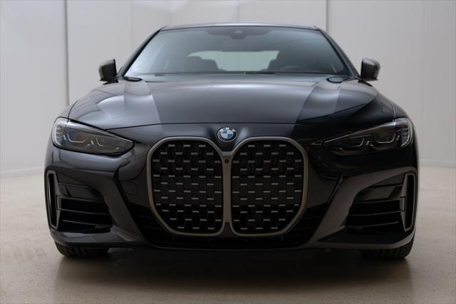 Photo of 2024 Black Sapphire Metallic BMW M440