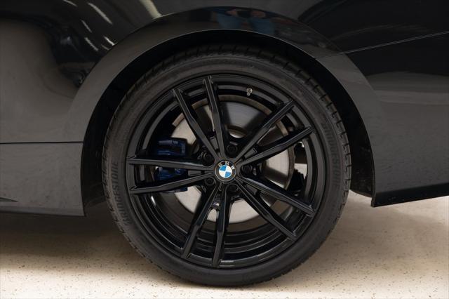 Photo of 2024 Black Sapphire Metallic BMW M440