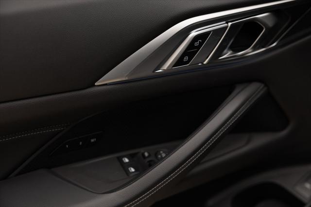 Photo of 2024 Black Sapphire Metallic BMW M440