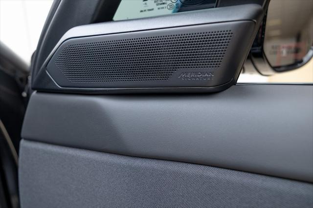 Photo of 2024 Obsidian Black SV Bespoke Ultra Metallic Gloss Land Rover Range Rover Sport