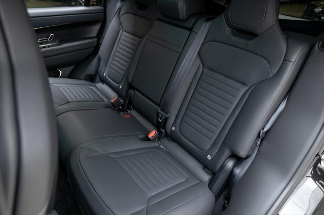 Photo of 2024 Obsidian Black SV Bespoke Ultra Metallic Gloss Land Rover Range Rover Sport