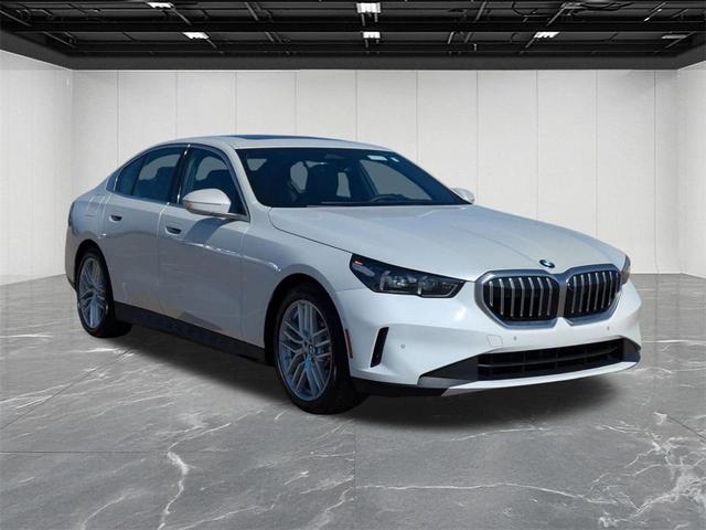 Photo of 2024 Mineral White Metallic BMW 530