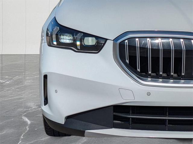 Photo of 2024 Mineral White Metallic BMW 530
