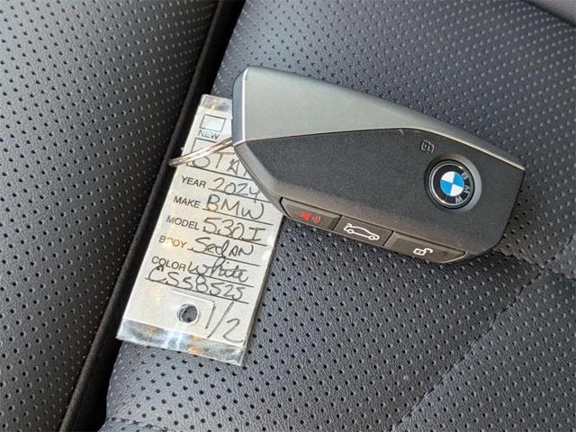 Photo of 2024 Mineral White Metallic BMW 530