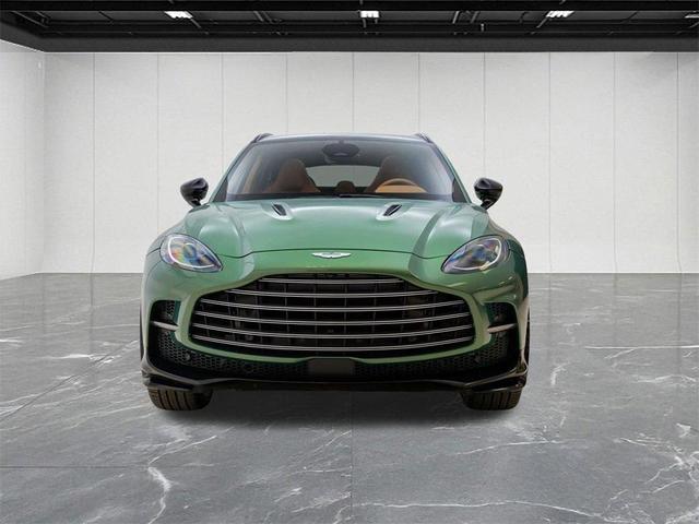 Photo of 2025 GREEN Aston Martin DBX