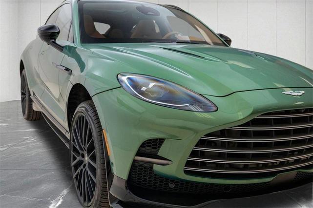 Photo of 2025 GREEN Aston Martin DBX