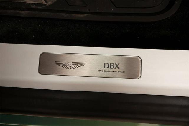 Photo of 2025 GREEN Aston Martin DBX