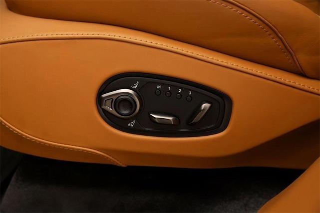 Photo of 2025 GREEN Aston Martin DBX