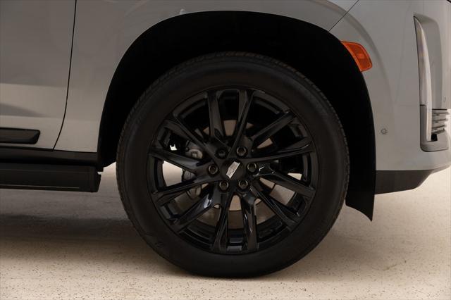 Photo of 2024 Argent Silver Metallic Cadillac Escalade