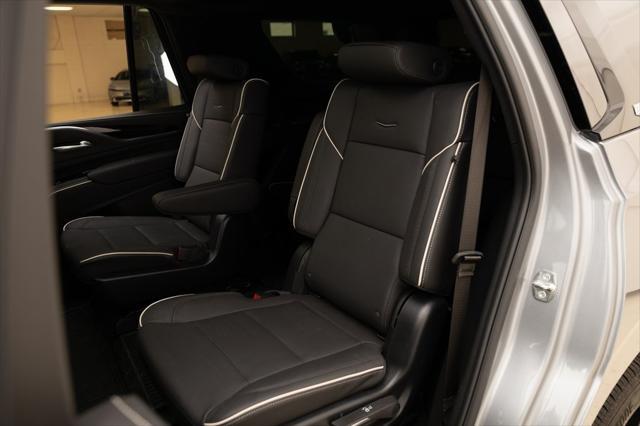 Photo of 2024 Argent Silver Metallic Cadillac Escalade