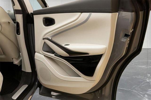 Photo of 2025 GREY Aston Martin DBX