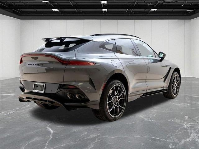 Photo of 2025 GREY Aston Martin DBX