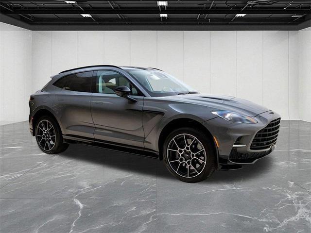 Photo of 2025 GREY Aston Martin DBX