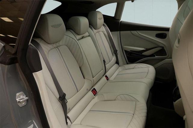 Photo of 2025 GREY Aston Martin DBX