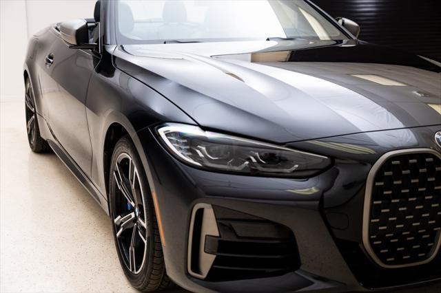 Photo of 2023 Black Sapphire Metallic BMW M440