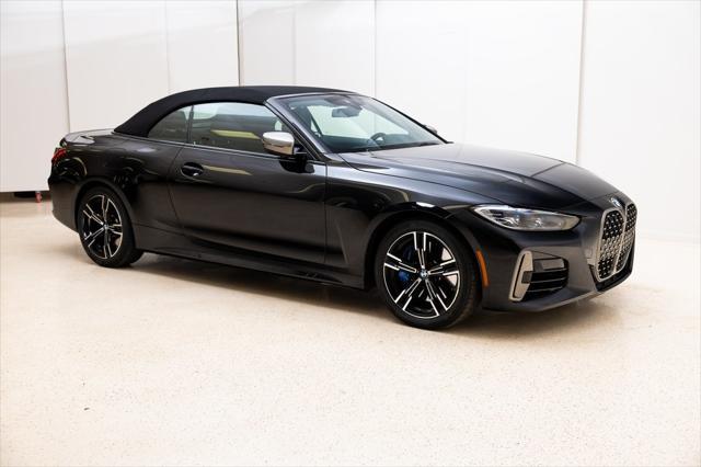 Photo of 2023 Black Sapphire Metallic BMW M440