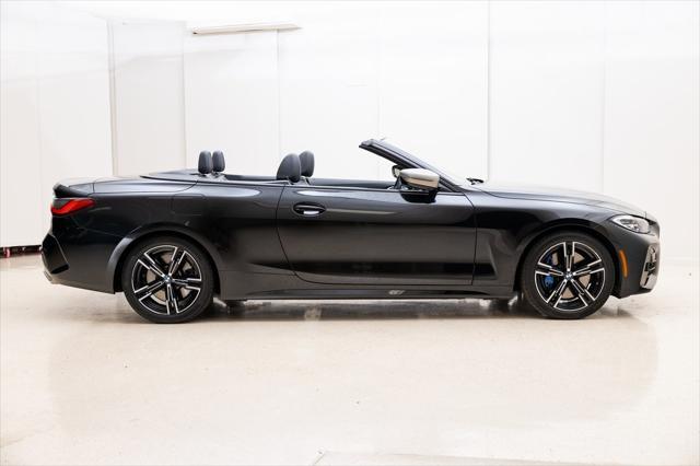 Photo of 2023 Black Sapphire Metallic BMW M440