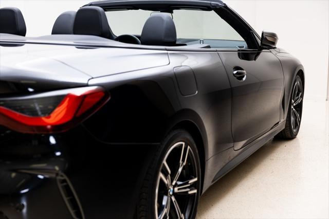 Photo of 2023 Black Sapphire Metallic BMW M440