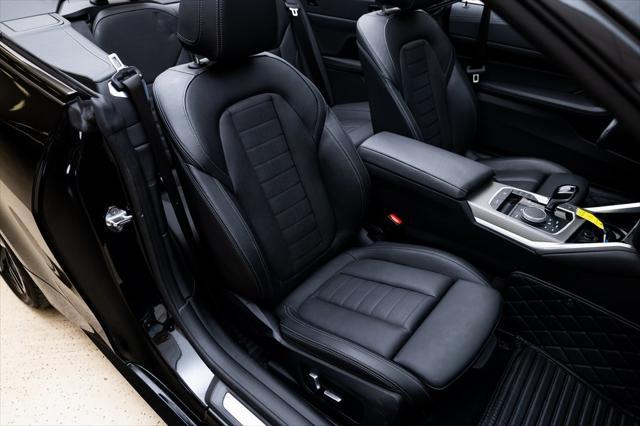 Photo of 2023 Black Sapphire Metallic BMW M440