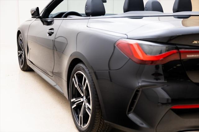 Photo of 2023 Black Sapphire Metallic BMW M440