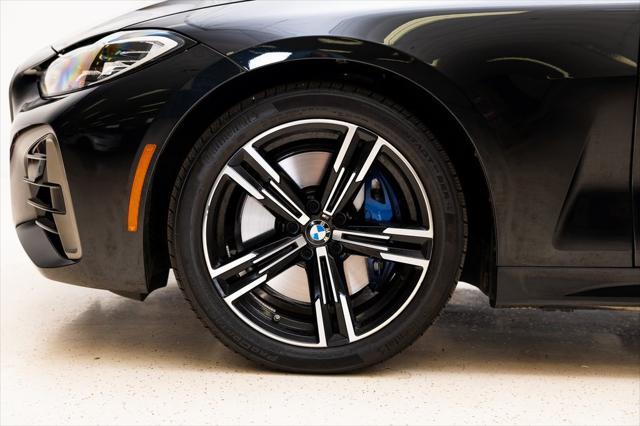 Photo of 2023 Black Sapphire Metallic BMW M440