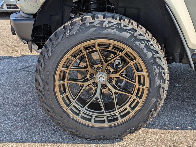 Photo of 2025 Desert Sand Ford Bronco