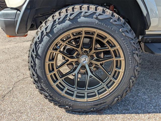 Photo of 2025 Desert Sand Ford Bronco