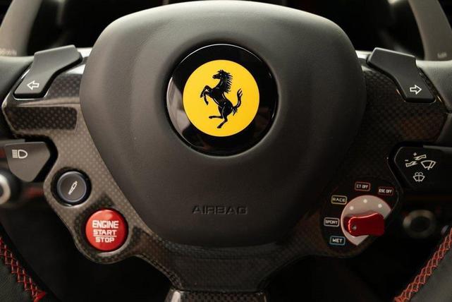 Photo of 2018 Bianco Avus Ferrari 488 GTB