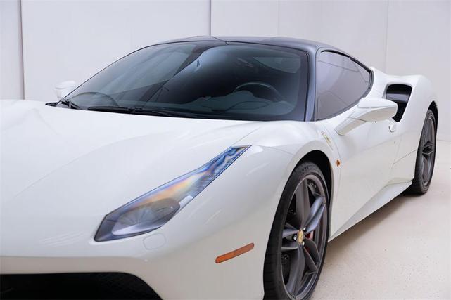 Photo of 2018 Bianco Avus Ferrari 488 GTB