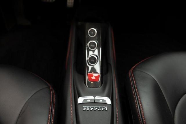 Photo of 2018 Bianco Avus Ferrari 488 GTB