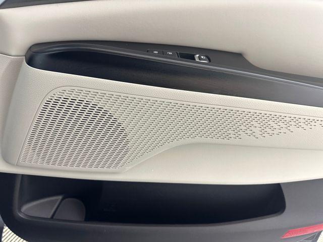Photo of 2023 Panthera Metal Kia Carnival