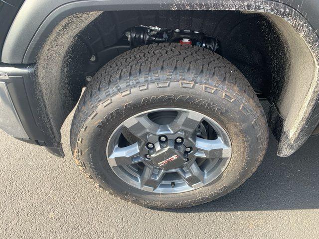 Photo of 2025 Onyx Black GMC Sierra 2500