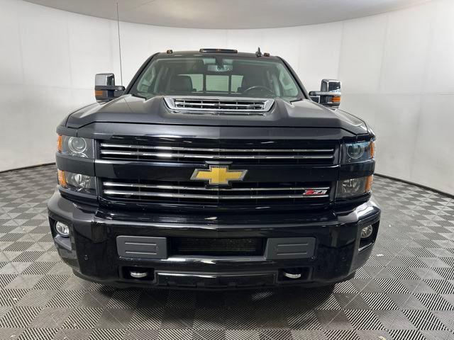 Photo of 2018 Black Chevrolet Silverado 2500