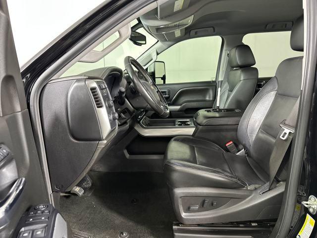 Photo of 2018 Black Chevrolet Silverado 2500