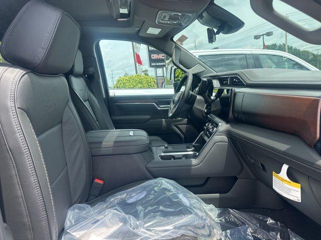 Photo of 2025 Onyx Black GMC Sierra 2500