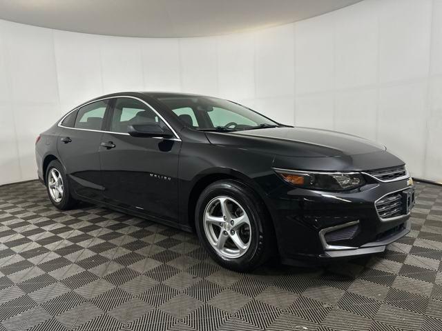 Photo of 2017 Mosaic Black Metallic Chevrolet Malibu