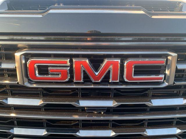 Photo of 2025 Onyx Black GMC Sierra 2500