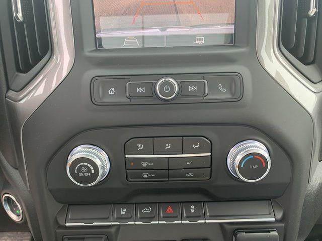 Photo of 2025 Summit White GMC Sierra 2500