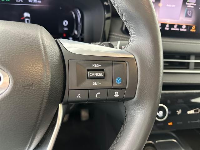 Photo of 2023 Gold INFINITI QX60