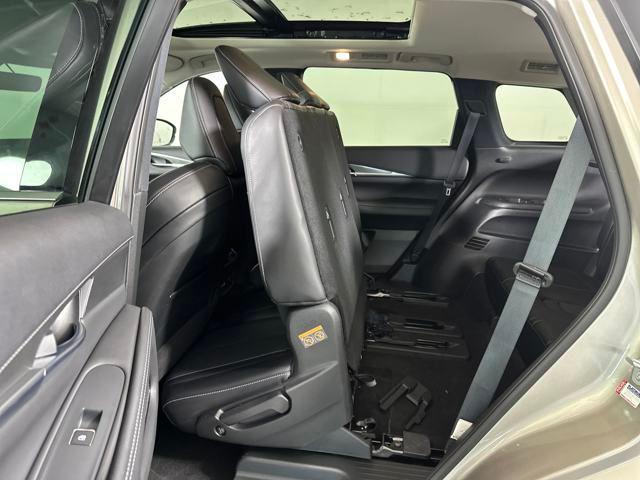 Photo of 2023 Gold INFINITI QX60