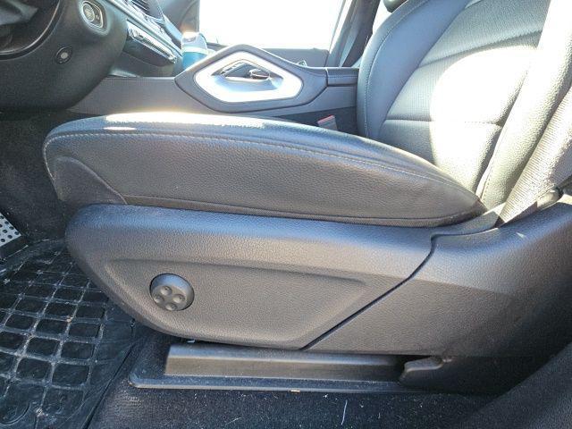 Photo of 2022 White Mercedes-Benz GLS 450