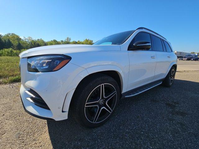 Photo of 2022 White Mercedes-Benz GLS 450