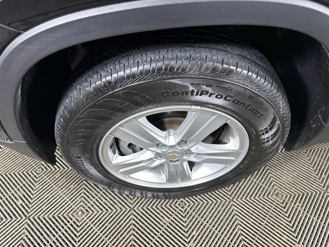 Photo of 2022 Mosaic Black Metallic Chevrolet Trax