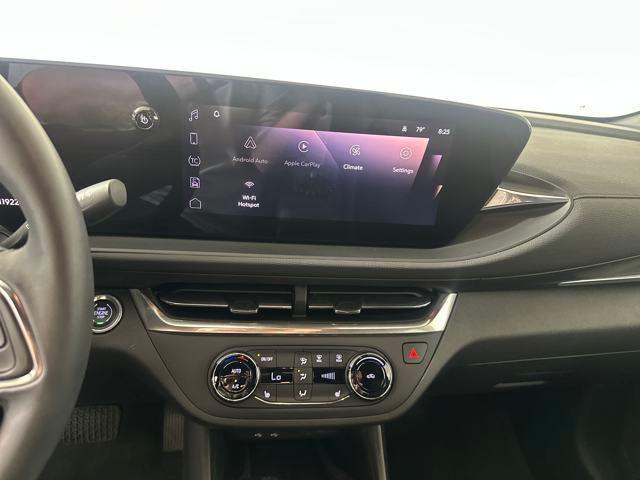 Photo of 2024 Ocean Blue Metallic Buick Envista