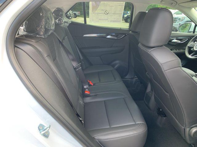 Photo of 2025 Iridescent White Tricoat Buick Envision