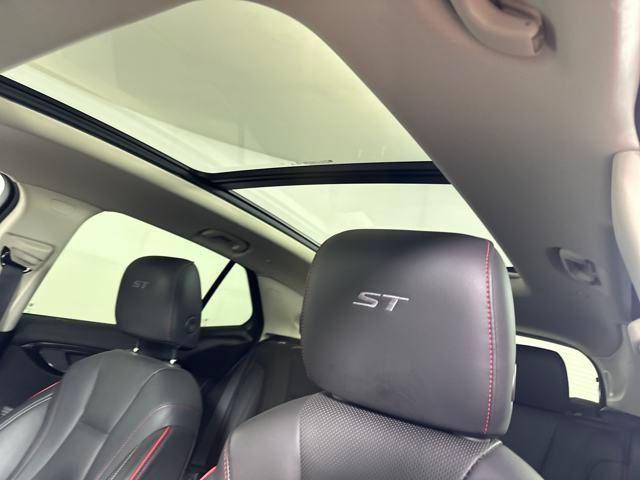 Photo of 2022 Satin Steel Metallic Buick Envision