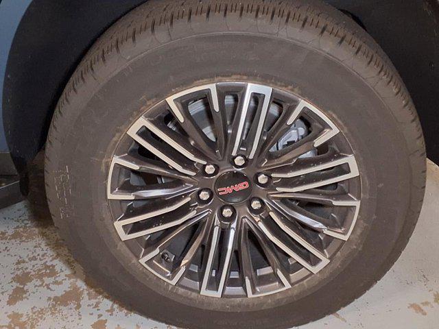 Photo of 2025 Downpour Metallic GMC Yukon