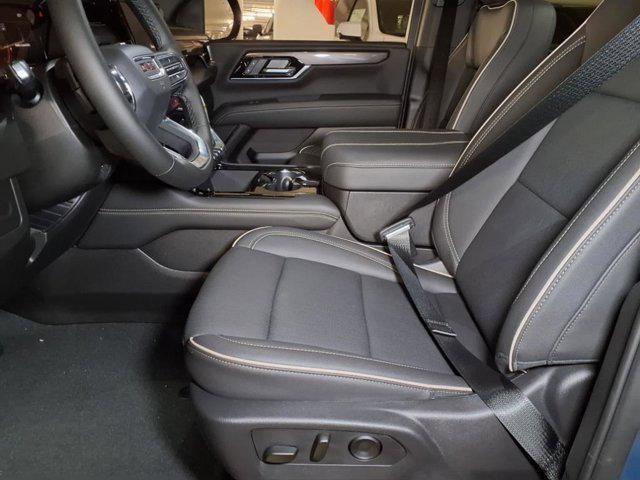 Photo of 2025 Downpour Metallic GMC Yukon